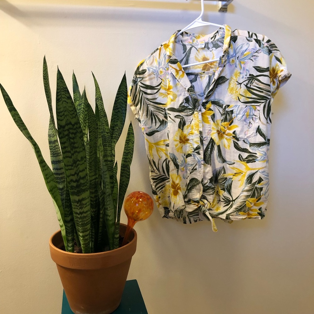 SOLD | Hawaiian Button Down